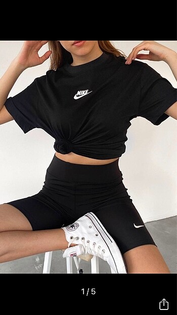 Nike kısa tayt