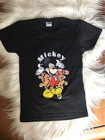 8 Yaş Beden Mickey tshirt