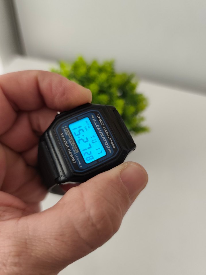 Orjinal Casio F-105 Nadir Model - Görsel 5