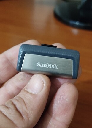 SanDisk 32 GB Ultra Dual Drive USB Type-C