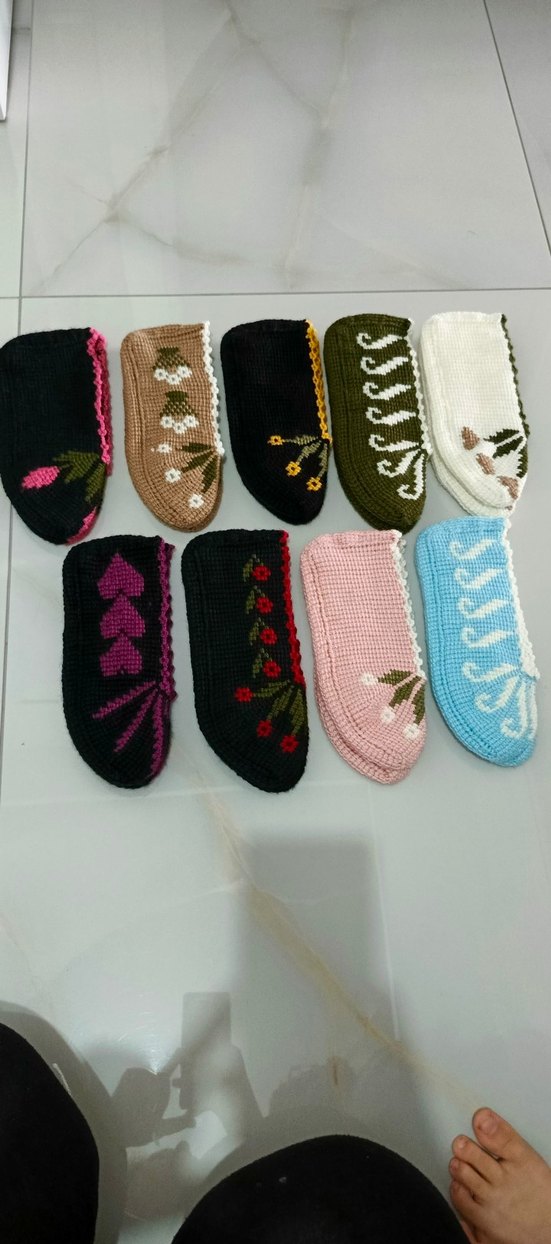 Nakışlı Örgü Kadın Ev Terlikleri - Görsel 4