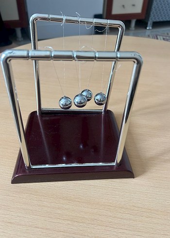 Burgundy Parlak Newton Beşiği Eğitim Oyuncağı masa üstü - Görsel 3