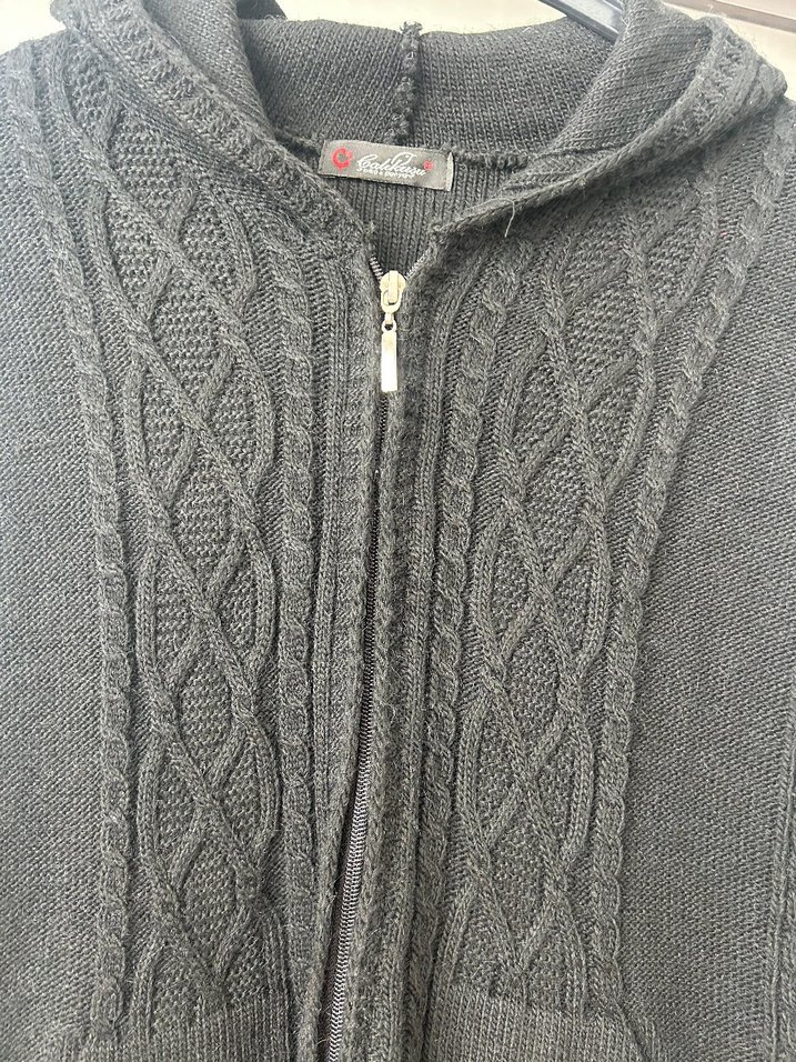 Kapüşonlu Siyah Örgü Triko Hırka - Görsel 3