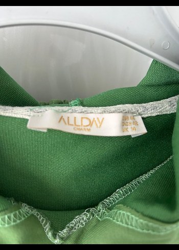 Uzun Kesim Yeşil Kadın Sweatshirt - Görsel 4