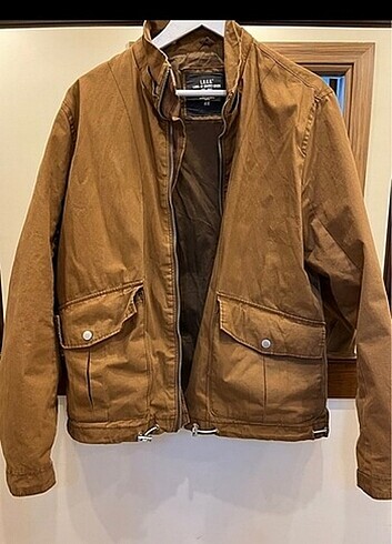 H&M marka mont