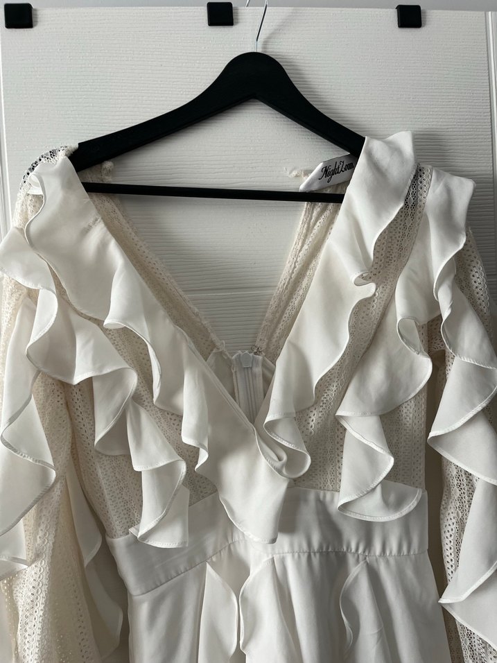 Beyaz Fırfırlı Mini Bohem Uzun Kollu Elbise - Görsel 4