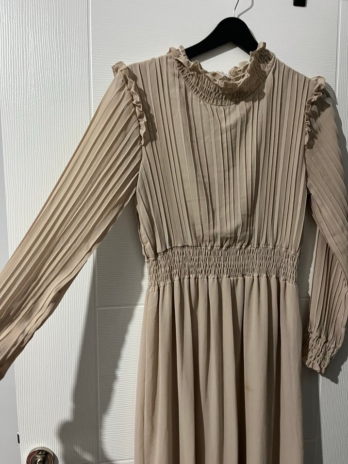 Bej Piliseli Uzun şifon Elbise - Görsel 2