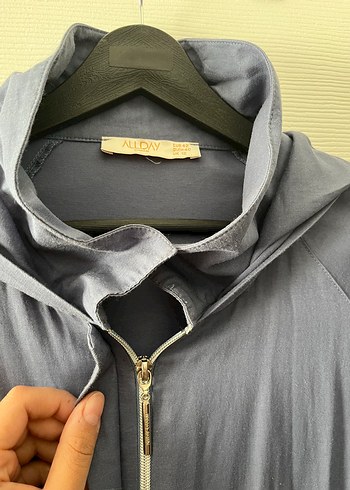 Mavi lacivert Uzun Kapüşonlu Kadın Yağmurluk - Görsel 3