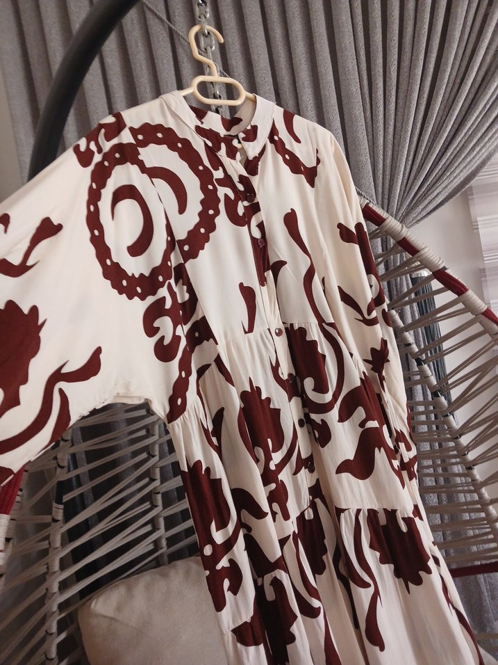 Bohem Tarzı Uzun Kahverengi Desenli Elbise - Görsel 3