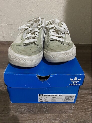 Adidas spor ayakkabı