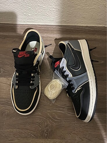 Air jordan 1 low og ex black smoke grey