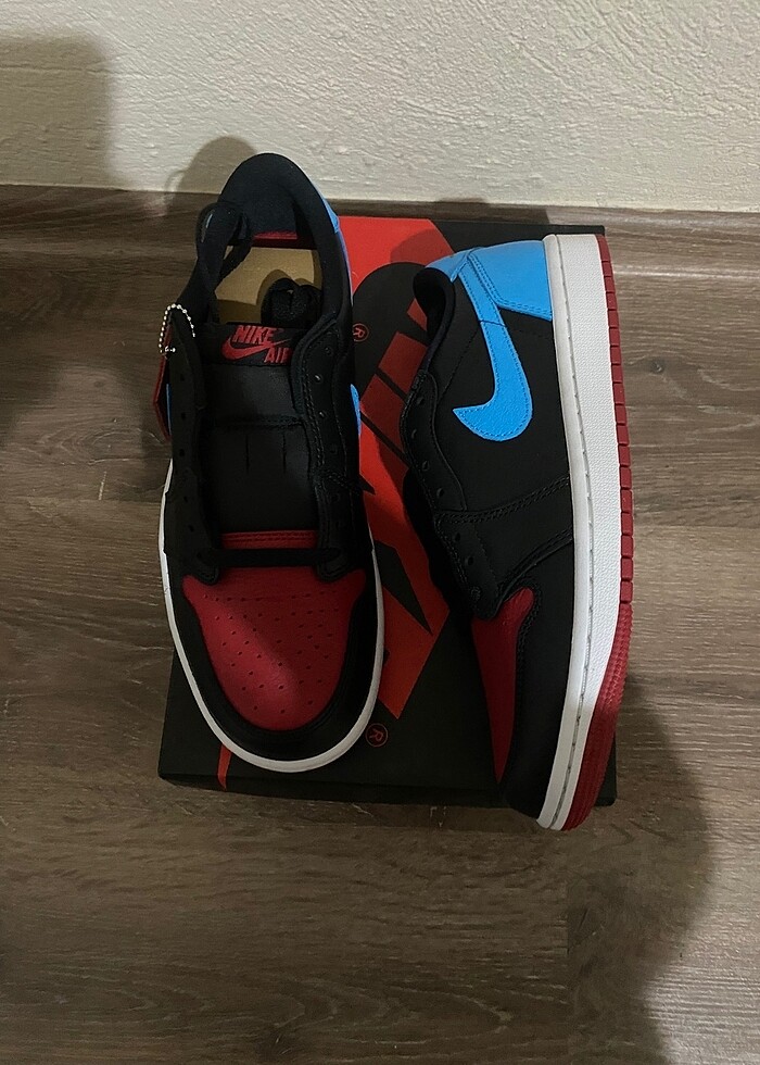 Air jordan 1 retro low og unc to chicago - Görsel 4
