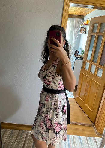 m Beden Pembe Çiçekli Kemerli Mini Elbise