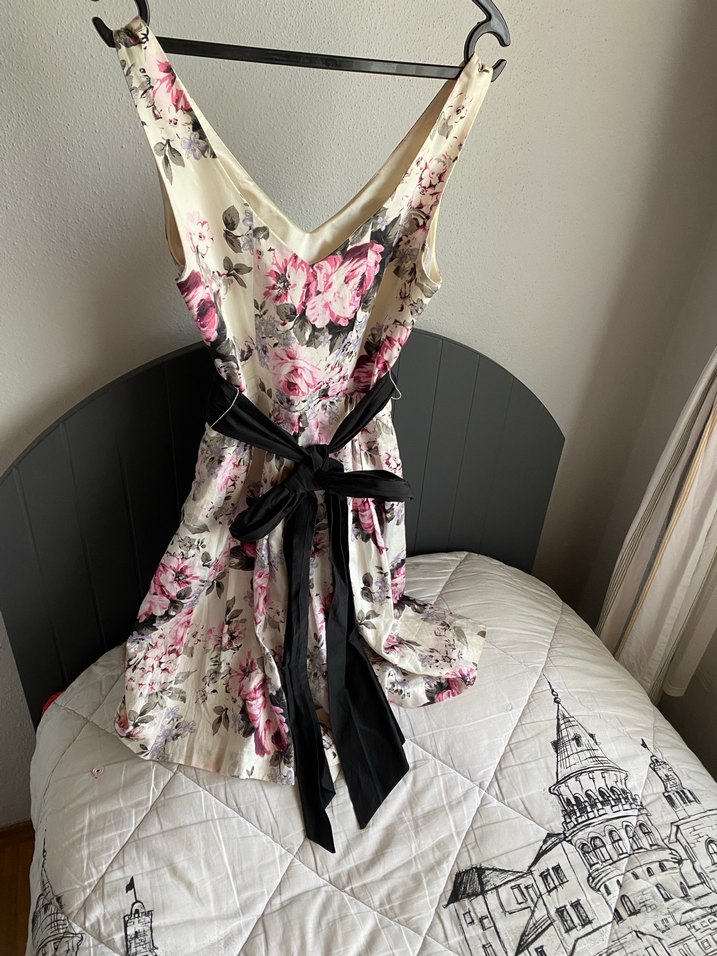 Pembe Çiçekli Kemerli Mini Elbise - Görsel 2