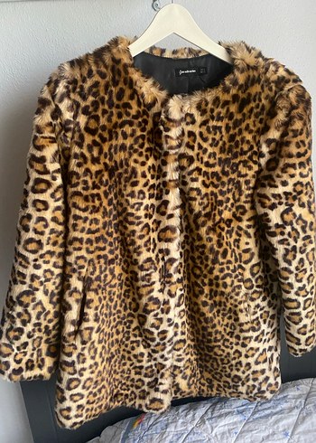 Leopar Desenli Suni Kürk Kadın Mont