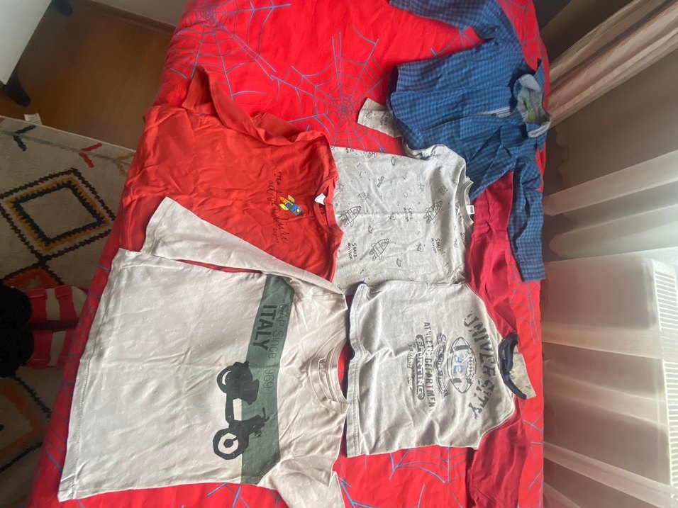 4 adet ince sweatshirt bir gömlek - Görsel 2