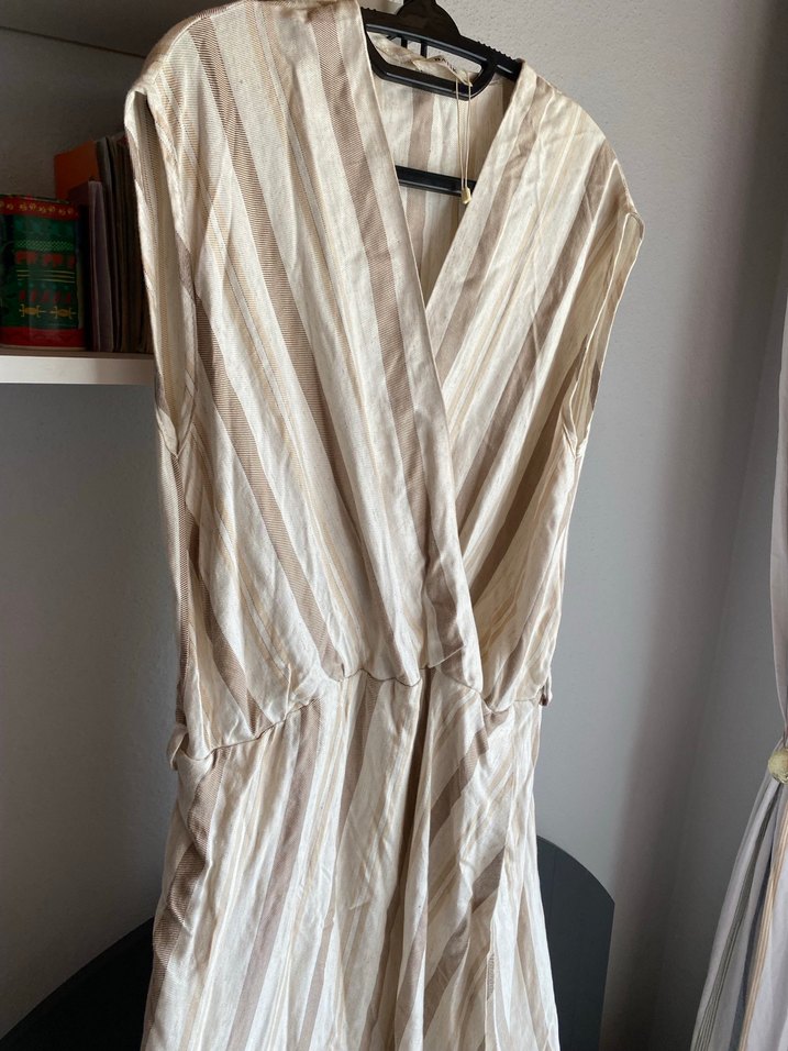 Bej Keten V Yaka Drapeli Uzun Elbise - Görsel 5