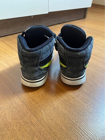 28 Beden Orjinal nike 28.5 numara
