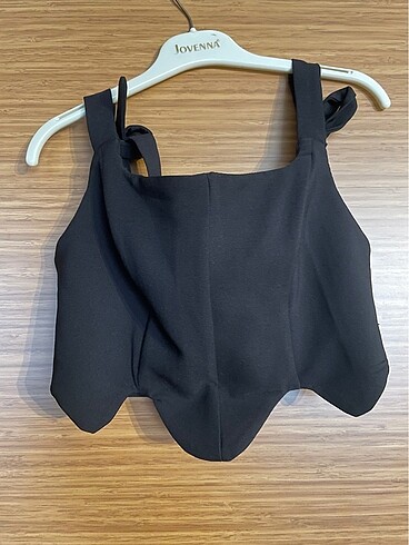 Siyah crop