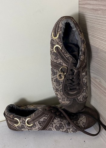 Guess Kahverengi Yılan Desenli Kadın Spor Ayakkabı