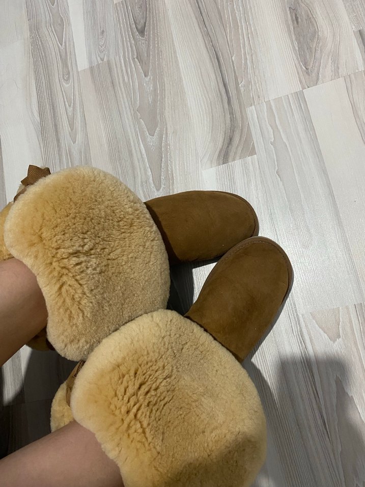 UGG orijinal  Süet Kürklü Kadın Dolgu Topuk Bot - Görsel 5