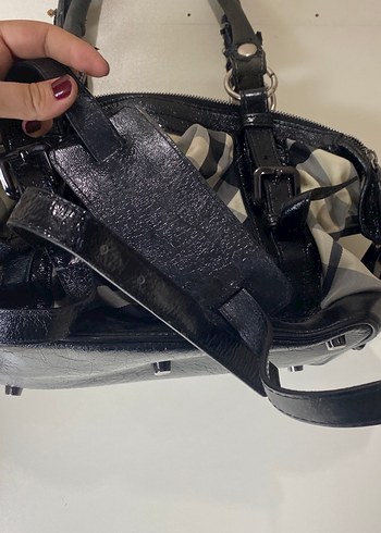 Tokalı Desenli Siyah Deri Kadın Çanta - Görsel 3