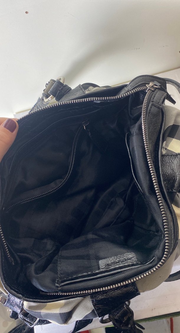 Tokalı Desenli Siyah Deri Kadın Çanta - Görsel 4