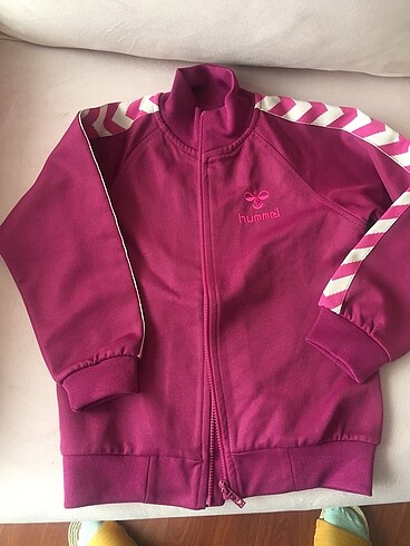 Hummel sweat