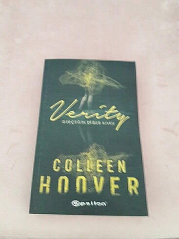 Colleen hoover