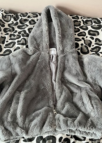 Bershka Peluş Mont