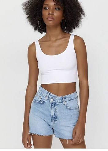 Stradivarius crop