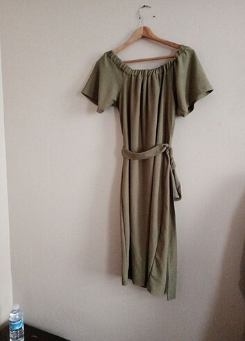 Koton Koton omzu açık kuşaklı elbise 