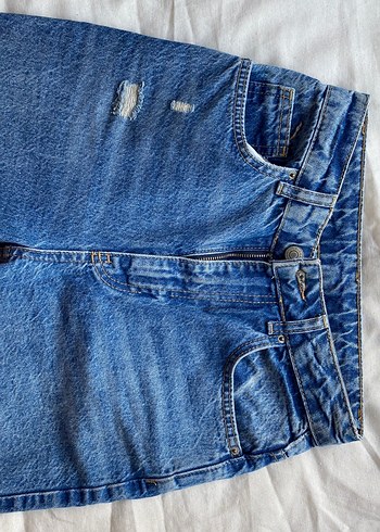 32 Beden Nakış Detaylı Düğmeli Kadın Kot Pantolon