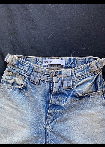 Bershka 32