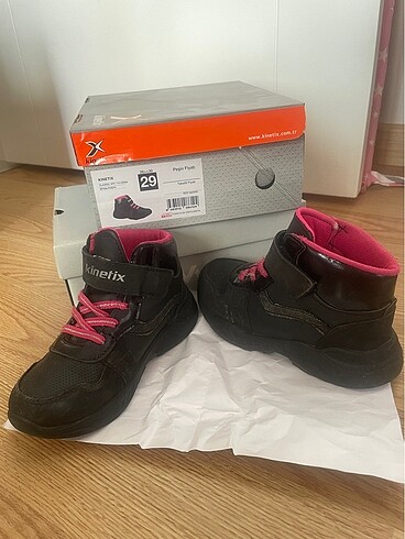 29 numara Kinetix bot - Görsel 2