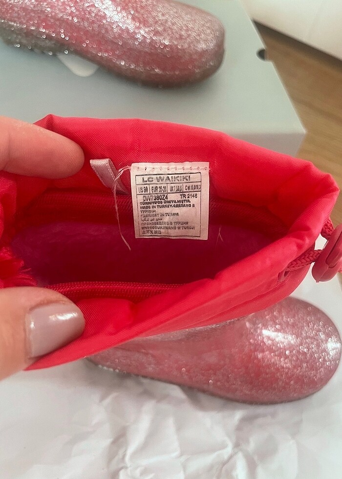 Pembe simli LCW Yağmur çizmesi 25-26 numara - Görsel 2