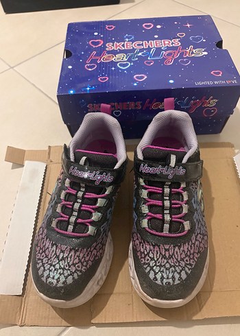 Skechers ürünü