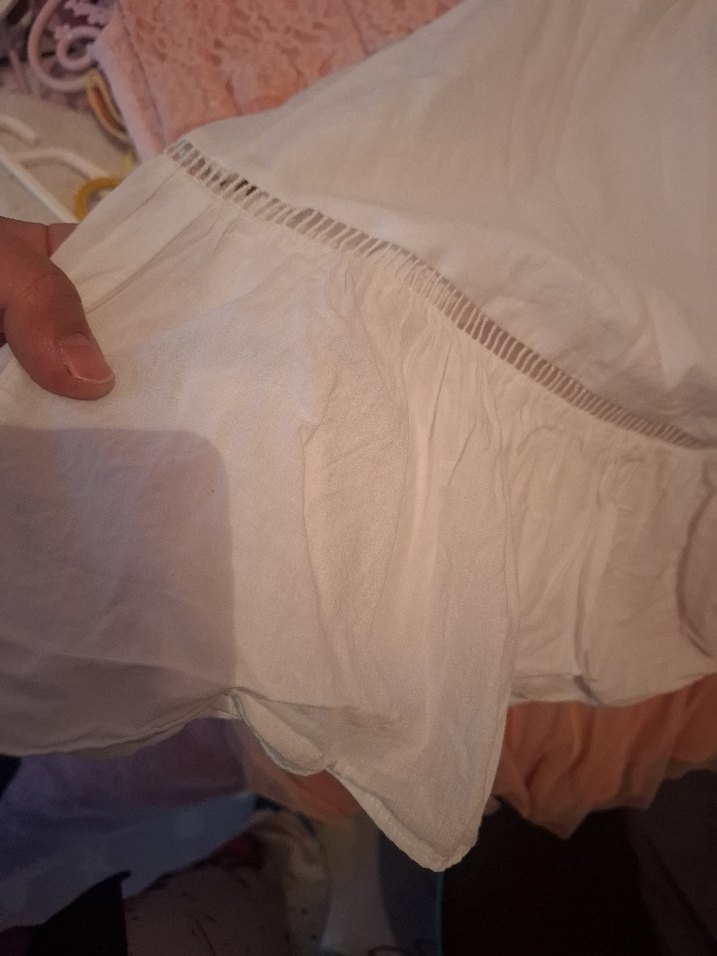 Nakışlı Beyaz Pamuklu Kız Elbisesi - Görsel 4