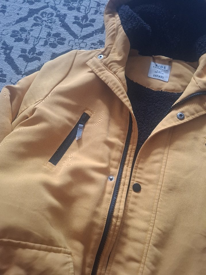 Kapüşonlu Sarı Kadın Mont - Görsel 3