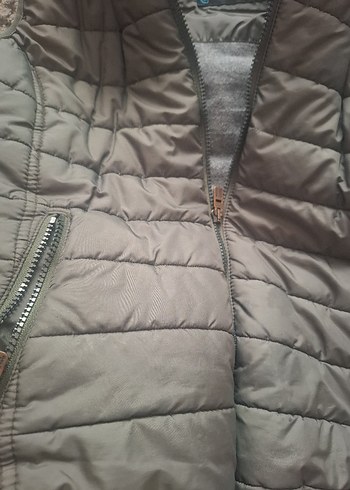 Erkek Çocuk Kapüşonlu Gri Yelek - Görsel 3