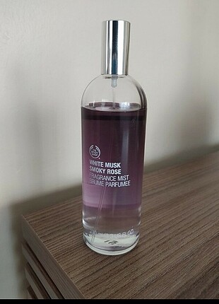 The body shop white musk smoky rose