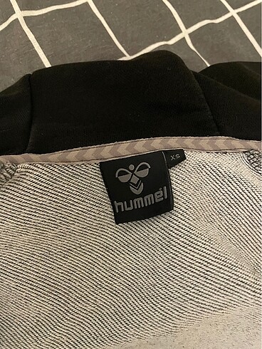 xs Beden hummel hırka