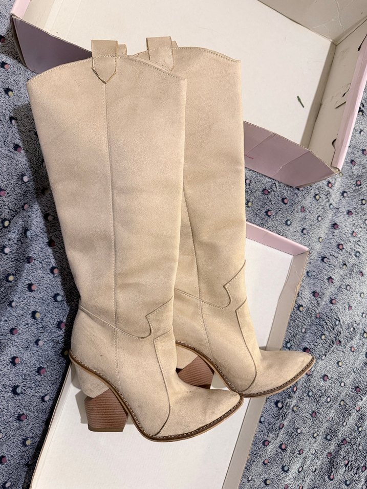 Diz Boyu Bej SüetTopuklu Çizme - Görsel 4