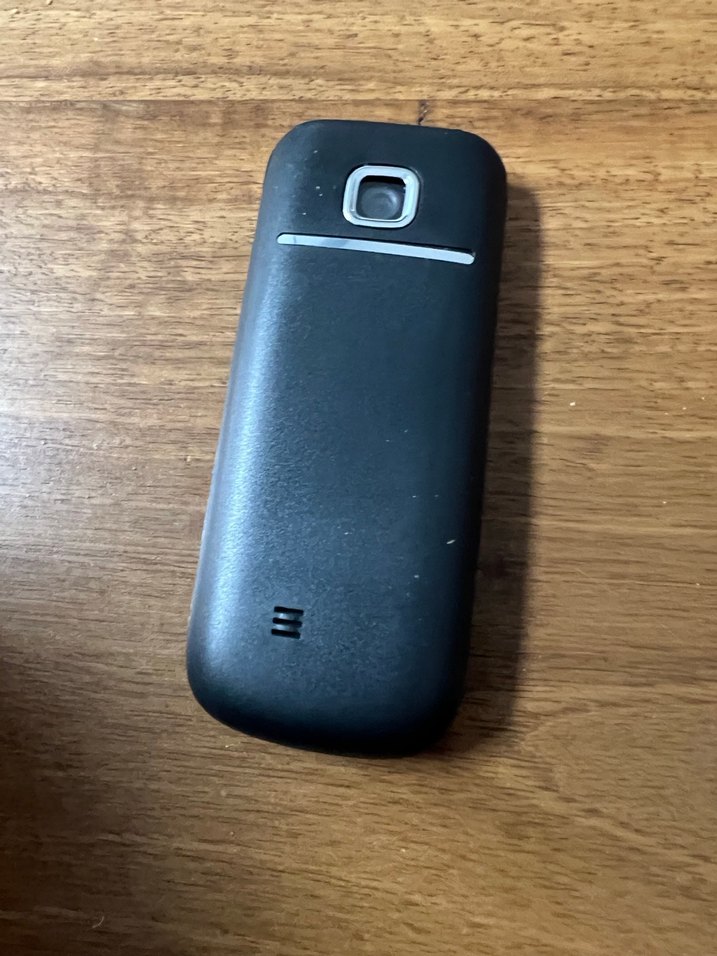 Klasik Siyah Tuşlu Telefon Nokia 2700 cep telefonu - Görsel 2