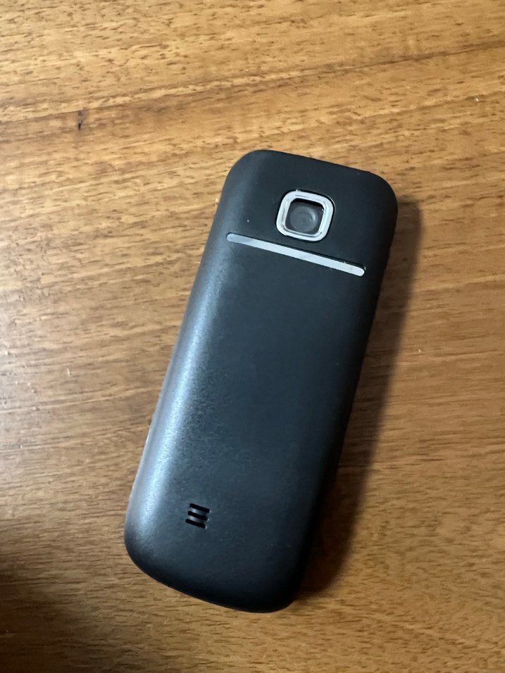 Klasik Siyah Tuşlu Telefon Nokia 2700 cep telefonu - Görsel 3