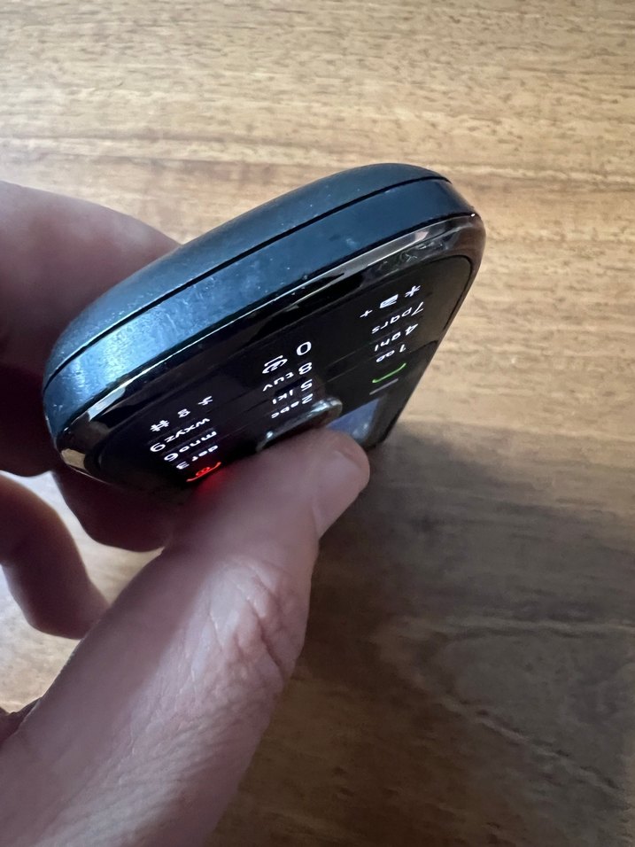 Klasik Kahverengi Tuşlu Telefon - Görsel 4