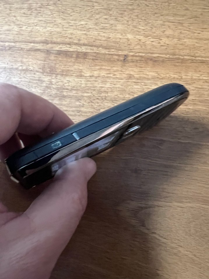 Klasik Kahverengi Tuşlu Telefon - Görsel 5