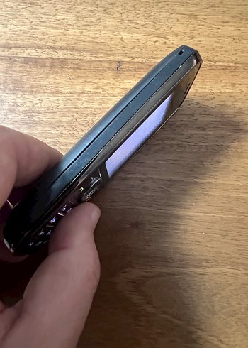 Klasik Siyah Kaydırmalı Telefon - Görsel 3