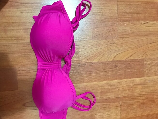 Bikini üstü