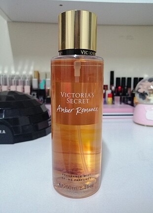 Amber Romance Victoria's Secret Vücut Spreyi